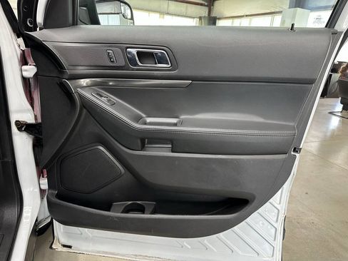 Used 2014 Ford Explorer 4WD Police Interceptor image 16