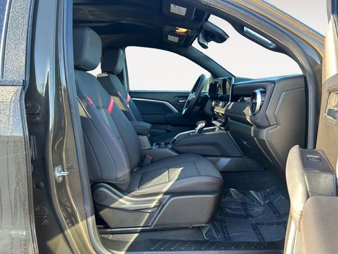 Used 2024 Chevrolet Colorado Z71 w/ Z71 Convenience Package 2 image 10