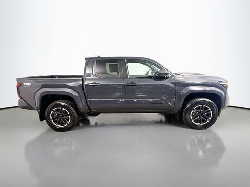Used 2025 Toyota Tacoma TRD Sport image 8