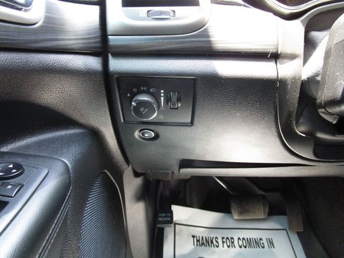Used 2020 Jeep Grand Cherokee Altitude AWD/4WD image 15