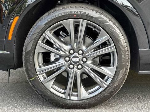 New 2026 Cadillac Optiq Sport 2 w/ LPO, Floor Liner Package image 25