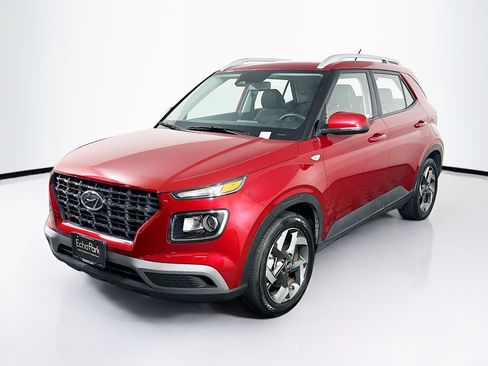 Used 2025 Hyundai Venue SEL FWD image 3