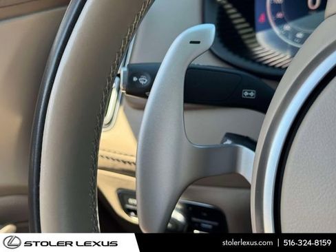 Used 2021 Aston Martin DBX AWD/4WD image 25