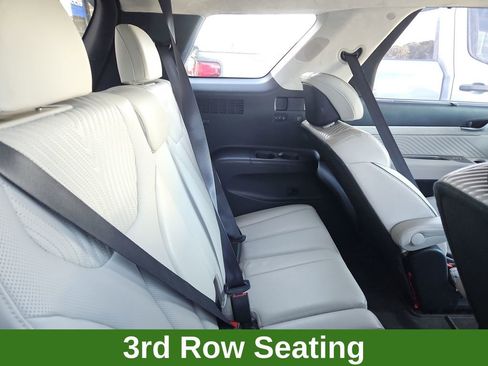 Used 2023 Hyundai Palisade Calligraphy w/ Winter Package image 11
