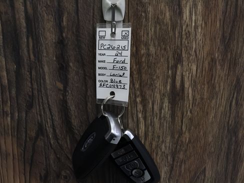Used 2024 Ford F150 Lariat AWD/4WD image 41