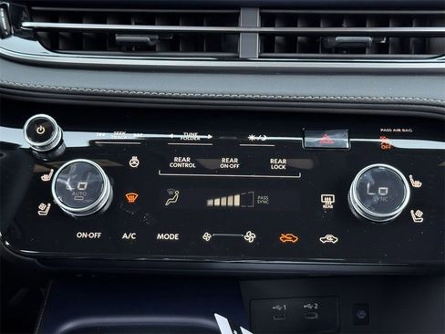 New 2026 INFINITI QX60 Sport image 14