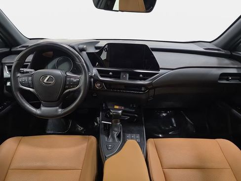Used 2024 Lexus UX 250h AWD w/ Premium Package image 10