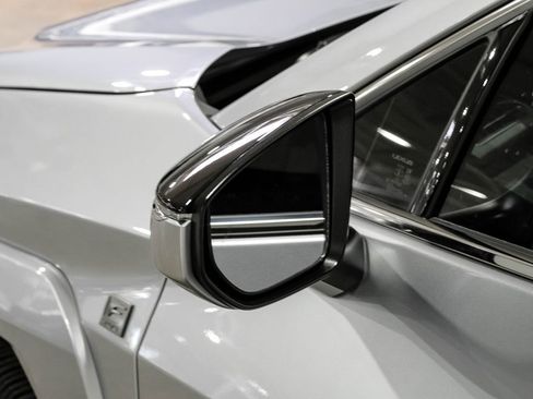 Used 2025 Lexus UX 300h FWD image 38