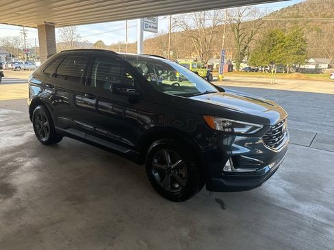 Certified 2023 Ford Edge SEL w/ Sport Appearance Package image 3