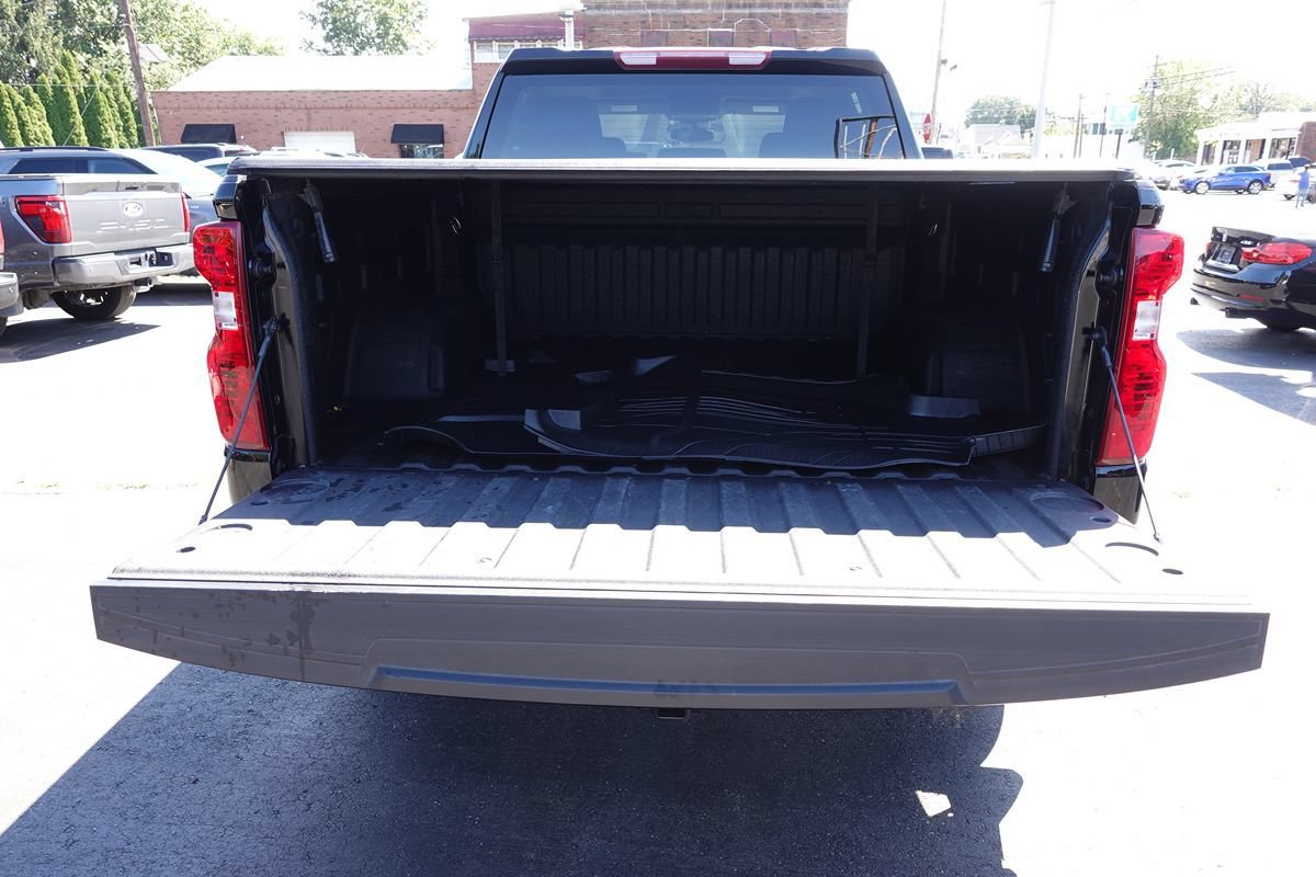 Used 2024 Chevrolet Silverado 1500 Custom AWD/4WD image 25