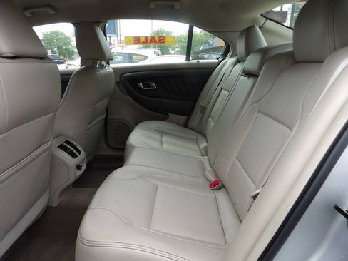 Used 2012 Ford Taurus SEL FWD image 9