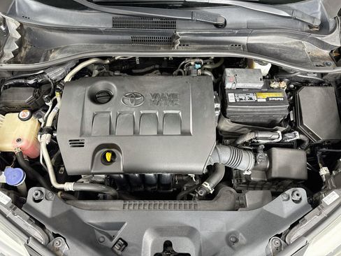 Certified 2021 Toyota C-HR LE FWD image 28