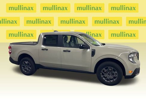 New 2025 Ford Maverick XLT w/ XLT Luxury Package image 2