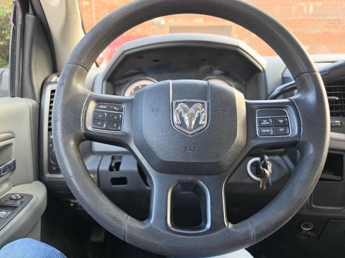 Used 2018 RAM 2500 Tradesman w/ Power & Remote Entry Group RWD image 21