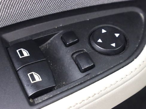 Used 2015 BMW i3 w/ Range Extender image 27