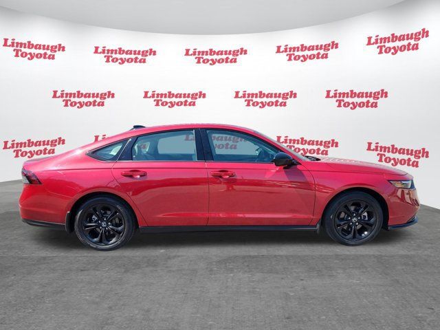 Used 2025 Honda Accord SE image 25