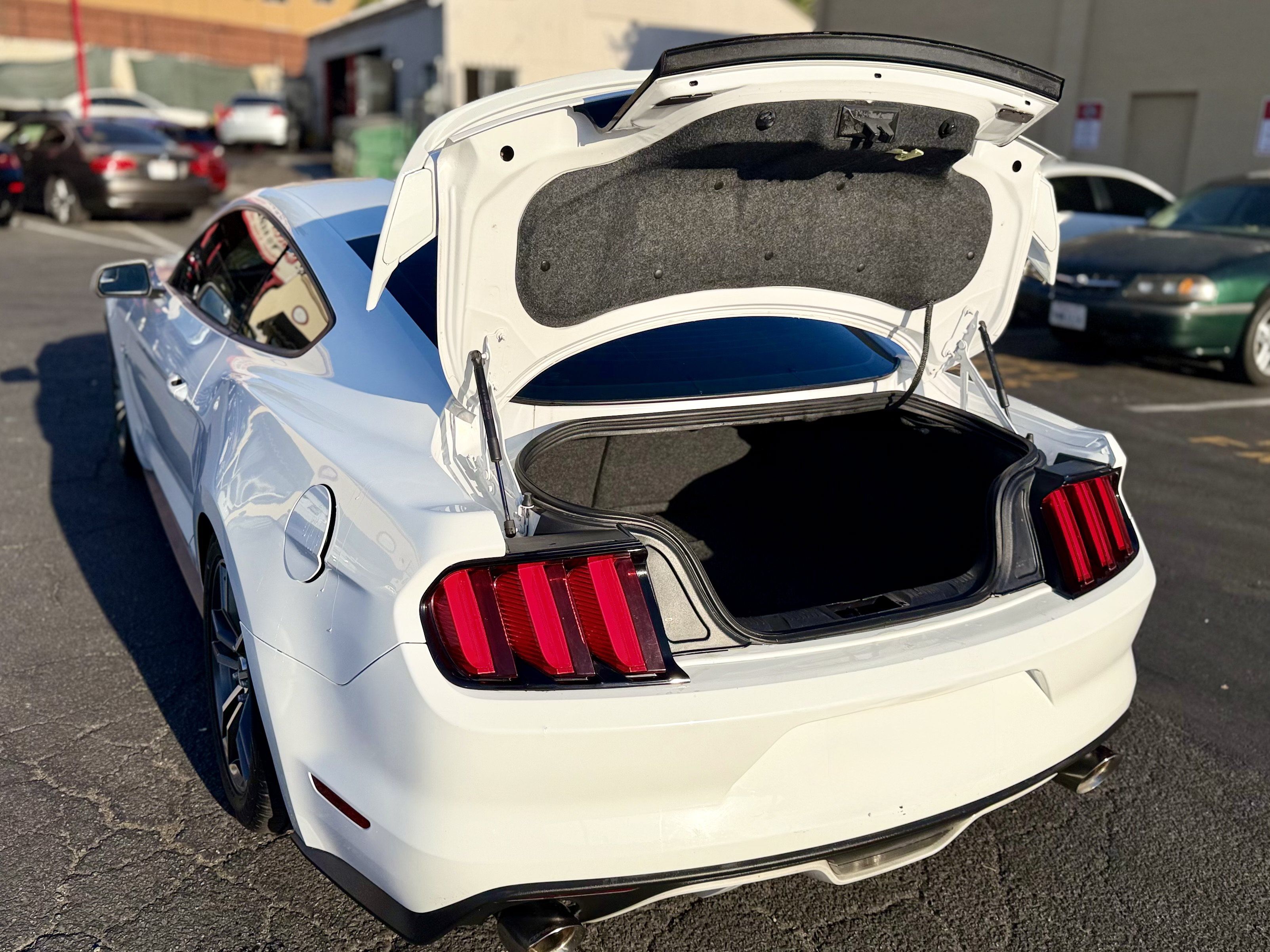Used 2017 Ford Mustang GT Premium RWD image 16