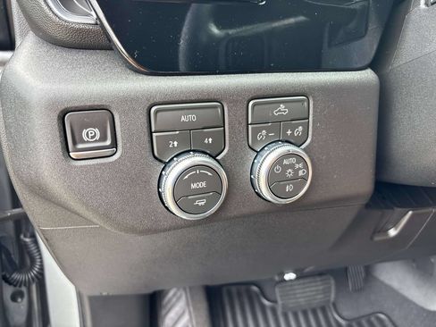 Used 2026 GMC Sierra 1500 Elevation AWD/4WD image 17