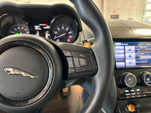 Used 2014 Jaguar F-TYPE S image 26