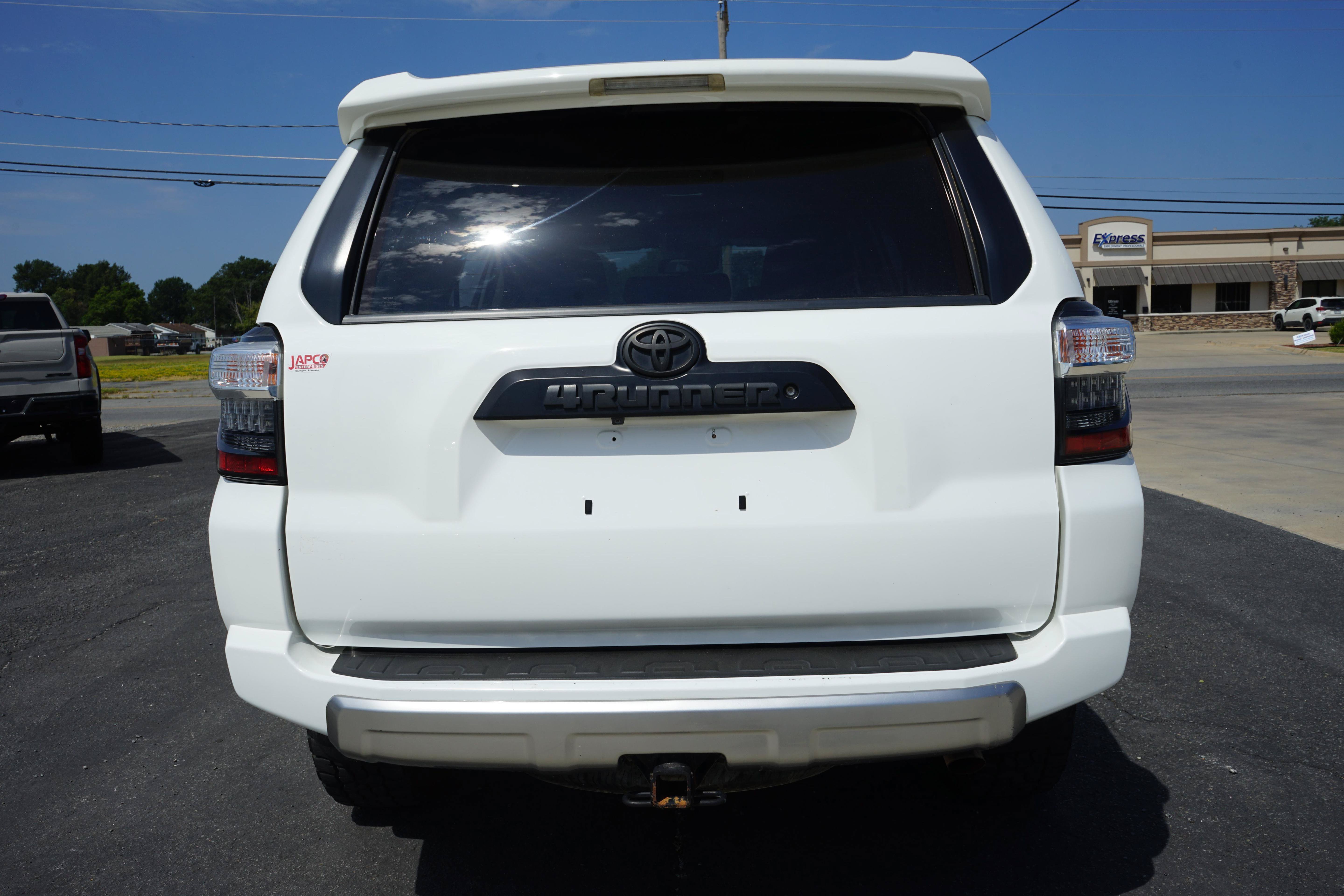 Used 2021 Toyota 4Runner TRD Off-Road AWD/4WD image 4