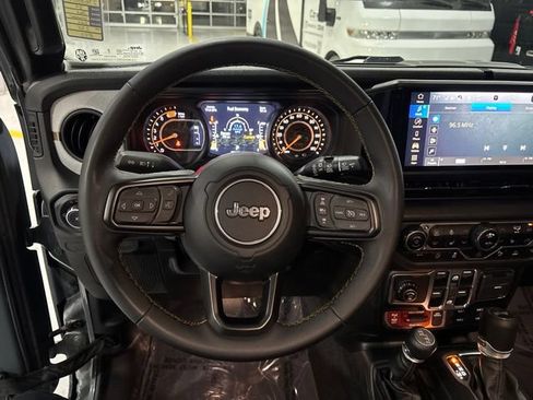 Used 2024 Jeep Wrangler Unlimited Sport AWD/4WD image 19