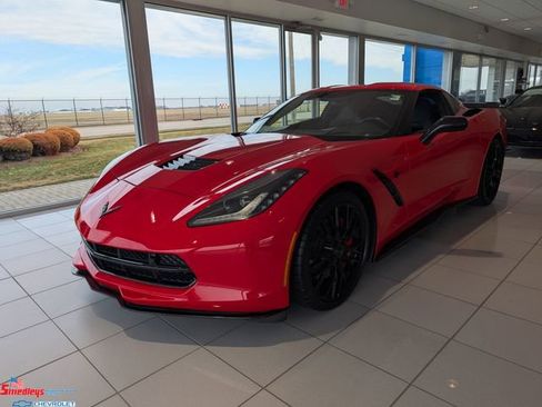 Used 2016 Chevrolet Corvette Stingray Coupe w/ 2LT Preferred Equipment Group image 1