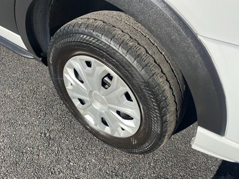 Used 2023 Ford Transit 350 XLT image 29