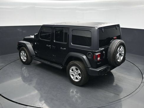 Used 2021 Jeep Wrangler Unlimited Sport AWD/4WD image 39
