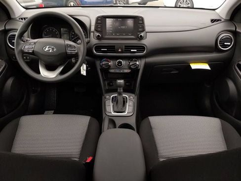 Used 2021 Hyundai Kona SE AWD/4WD image 15