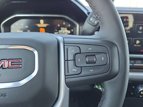 New 2026 GMC Sierra 1500 SLE AWD/4WD image 18