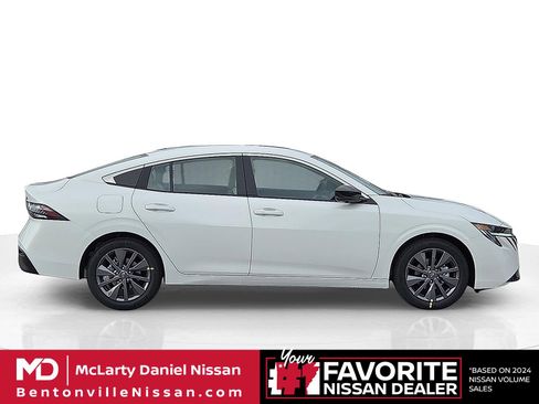 New 2026 Nissan Sentra SL w/ Floor Mat Package FWD image 6