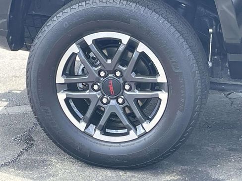 Used 2024 Toyota Tacoma TRD Sport image 12