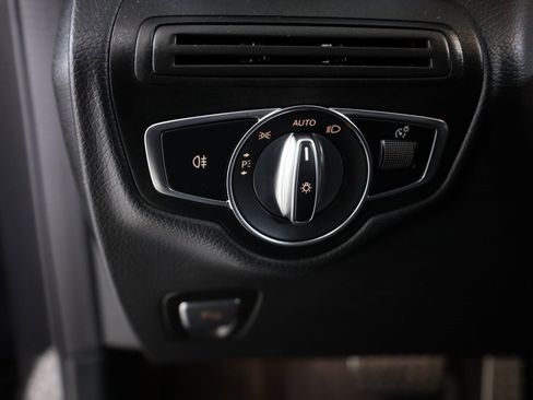 Certified 2022 Mercedes-Benz GLC 300 4MATIC image 11