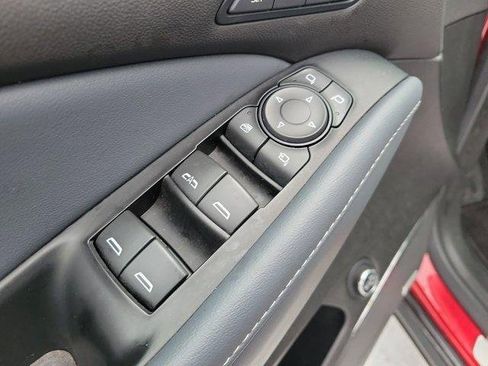 Used 2024 Buick Enclave Premium image 18