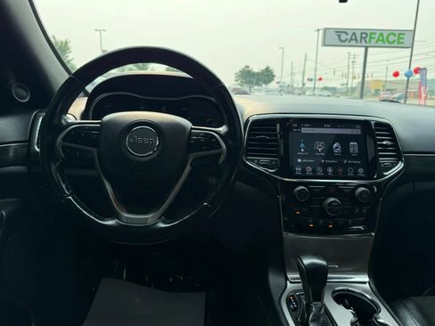 Used 2021 Jeep Grand Cherokee Laredo X AWD/4WD image 28