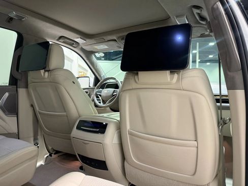 Used 2021 Cadillac Escalade Premium Luxury Platinum image 30