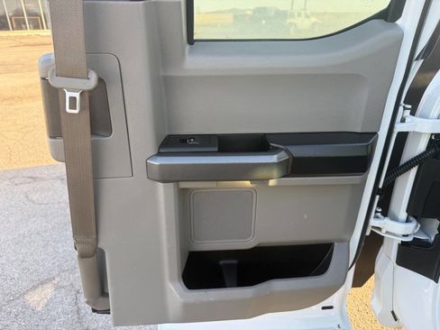 Used 2017 Ford F350 XLT image 31