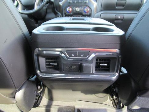 Used 2019 Chevrolet Silverado 1500 High Country w/ Technology Package image 34