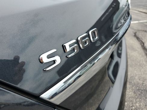 Used 2018 Mercedes-Benz S 560 Sedan image 15