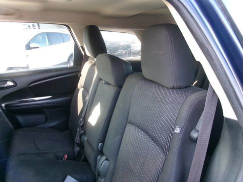 Used 2019 Dodge Journey SE image 17