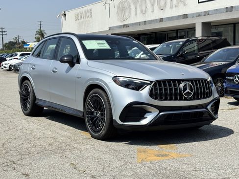 Used 2024 Mercedes-Benz GLC 43 AMG 4MATIC image 2