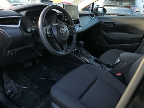 Used 2025 Toyota Corolla LE image 11