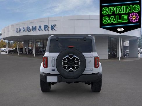 New 2025 Ford Bronco Outer Banks image 6