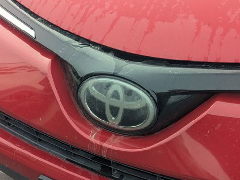 Used 2016 Toyota RAV4 Limited image 11