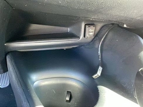 Used 2018 Toyota C-HR XLE image 18