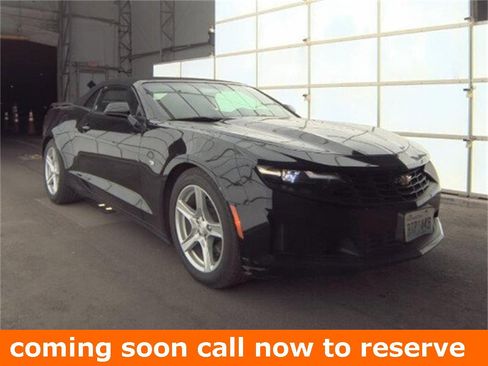 Used 2023 Chevrolet Camaro LT image 1