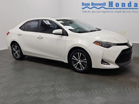 Used 2018 Toyota Corolla LE w/ LE Premium Package w/Moonroof FWD image 1