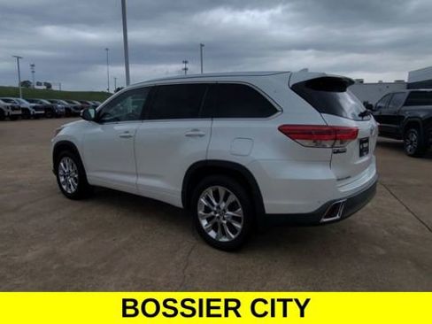 Used 2019 Toyota Highlander Limited Platinum FWD image 7