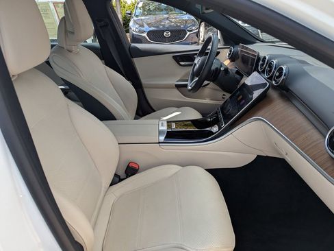 Used 2025 Mercedes-Benz C 300 4MATIC Sedan image 50