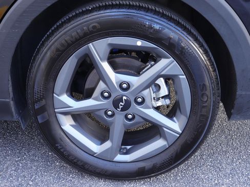 Used 2025 Kia K4 LXS image 35